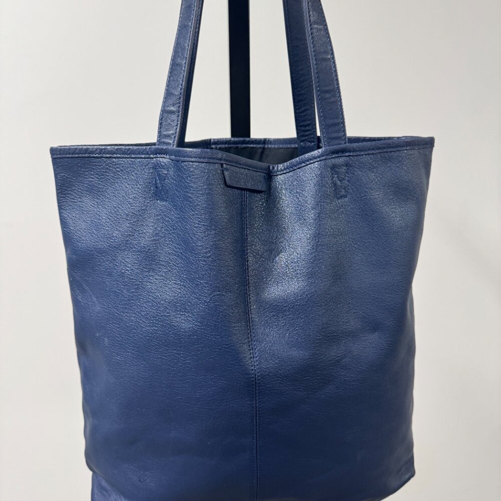 Leatherology Uptown Vertical Tote Navy Blue